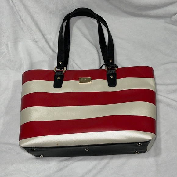 NWT St. John tote - Picture 1 of 9